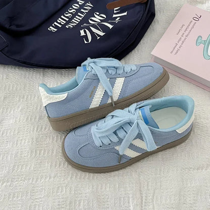 Lässige und stützende orthopädische Schuhe