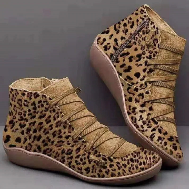 Bequeme und modische orthopädische Stiefel