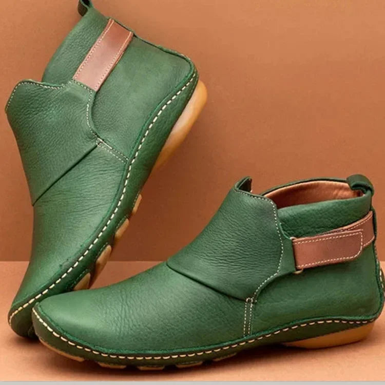 Modische und stützende orthopädische Stiefel