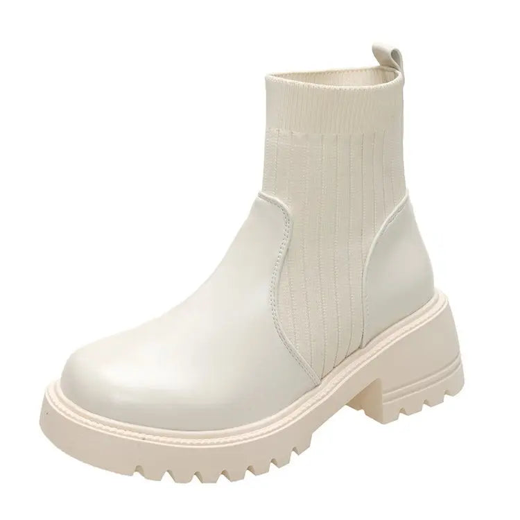 Modische und stützende orthopädische Stiefel