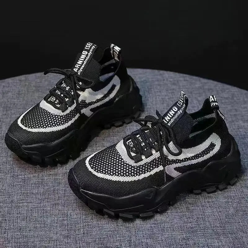 Stützende und trendige orthopädische Schuhe