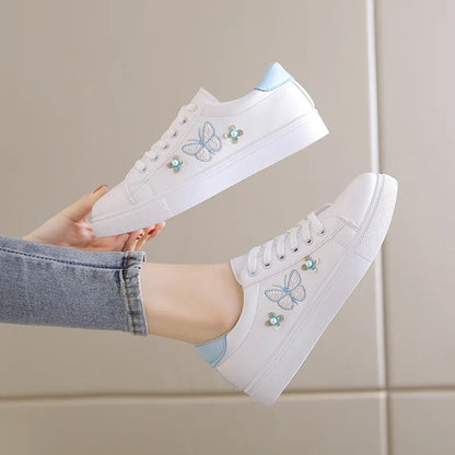 Stützende und trendige orthopädische Schuhe