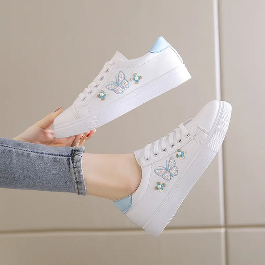 Stützende und trendige orthopädische Schuhe