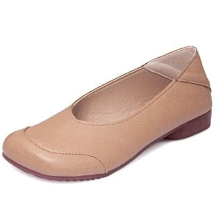 Stützende und trendige orthopädische Schuhe