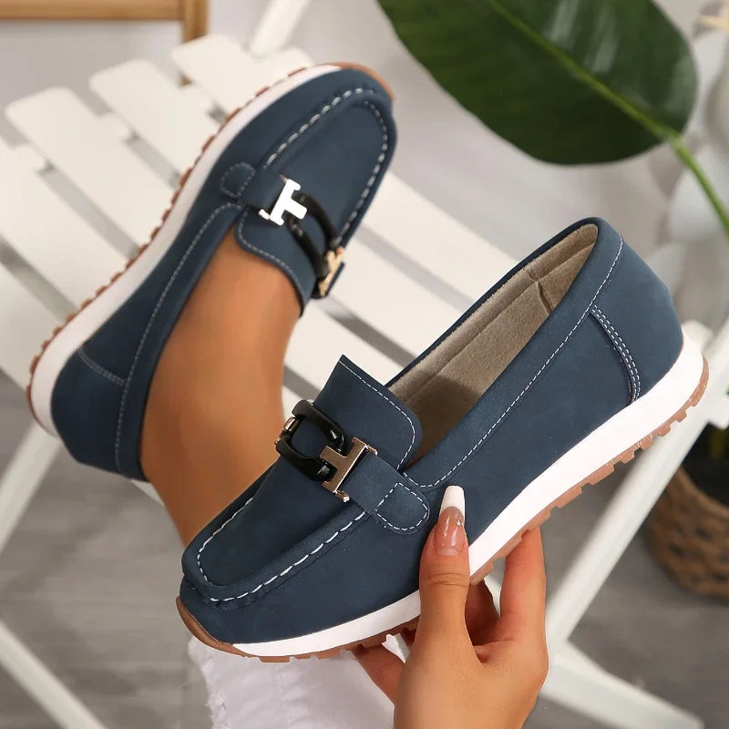 Modische und stützende orthopädische Schuhe