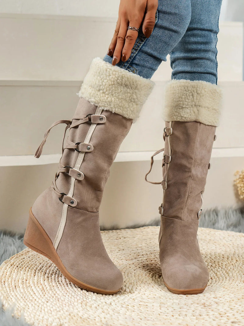 Stützende und trendige orthopädische Stiefel