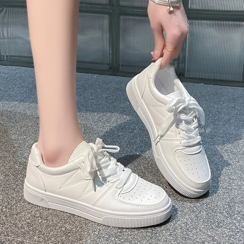 Modische und stützende orthopädische Turnschuhe