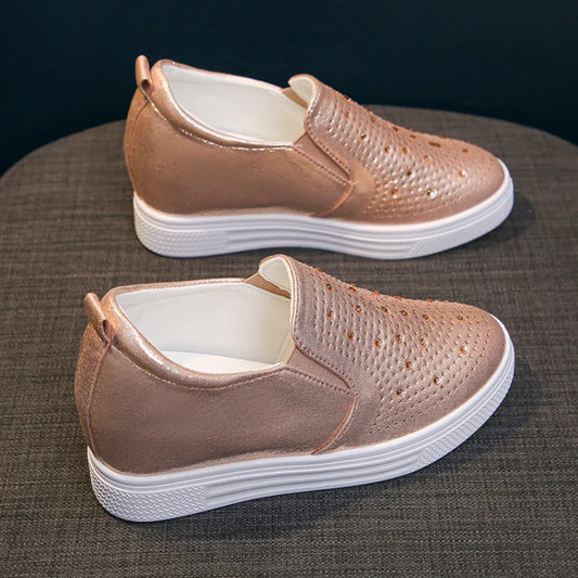 Stützende und trendige orthopädische Turnschuhe