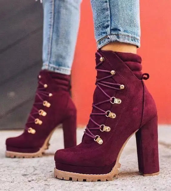 Maßgeschneiderte und bequeme orthopädische Stiefel