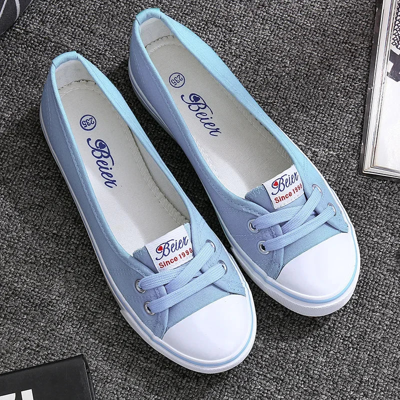 Elegante und stützende orthopädische Turnschuhe