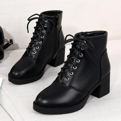 Stützende und stilvolle orthopädische Stiefel