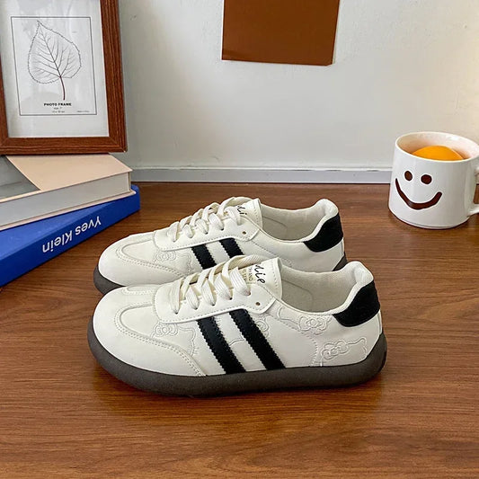 Maßgeschneiderte und bequeme orthopädische Turnschuhe