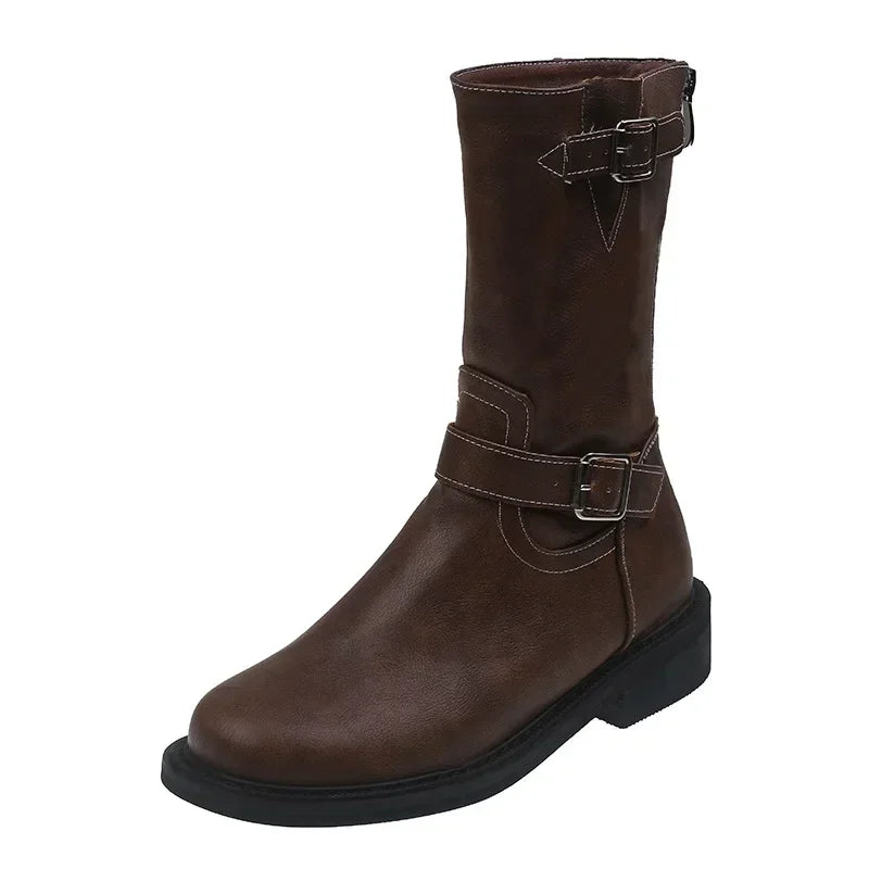 Modische und stützende orthopädische Stiefel