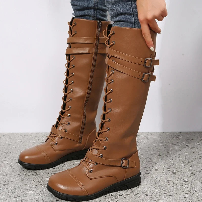 Stützende und stilvolle orthopädische Stiefel