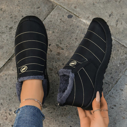 Stützende und trendige orthopädische Stiefel