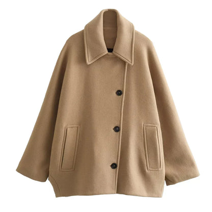 Klassisch gestaltete Jacke