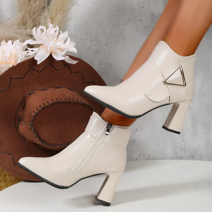 Bequeme und modische orthopädische Absätze