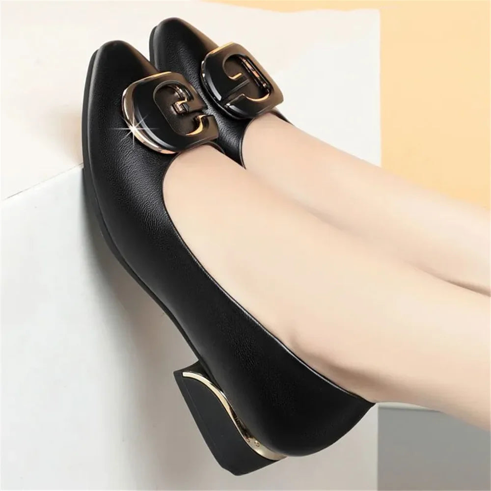 Langlebige und stützende orthopädische Schuhe