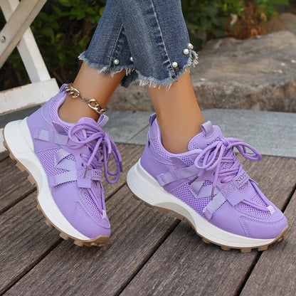 Elegante und stützende orthopädische Turnschuhe