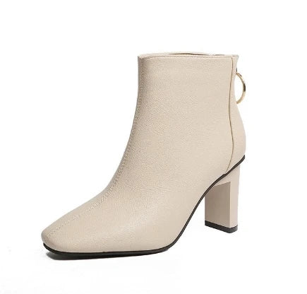 Vielseitige und stützende orthopädische Stiefel