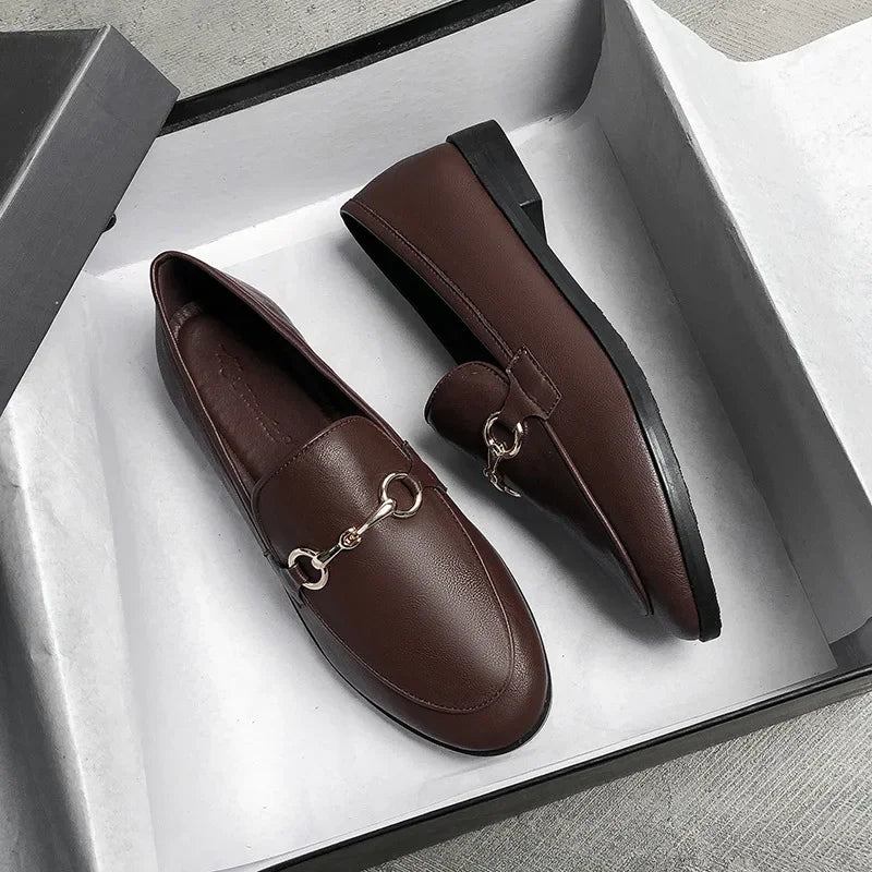 Bequeme und modische orthopädische Slipper