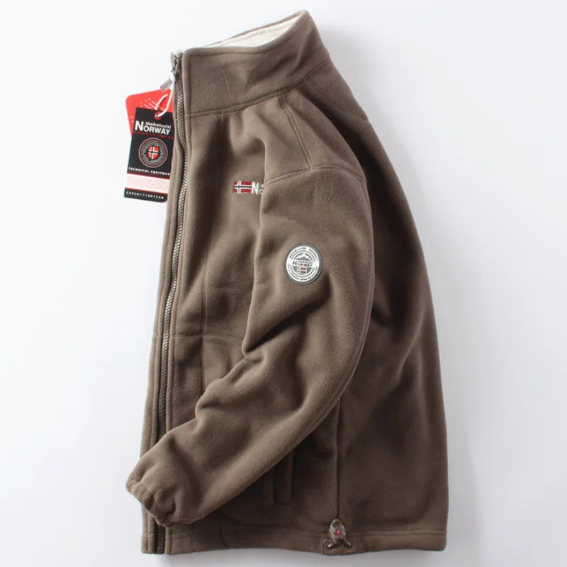 Klassisch gestaltete Jacke