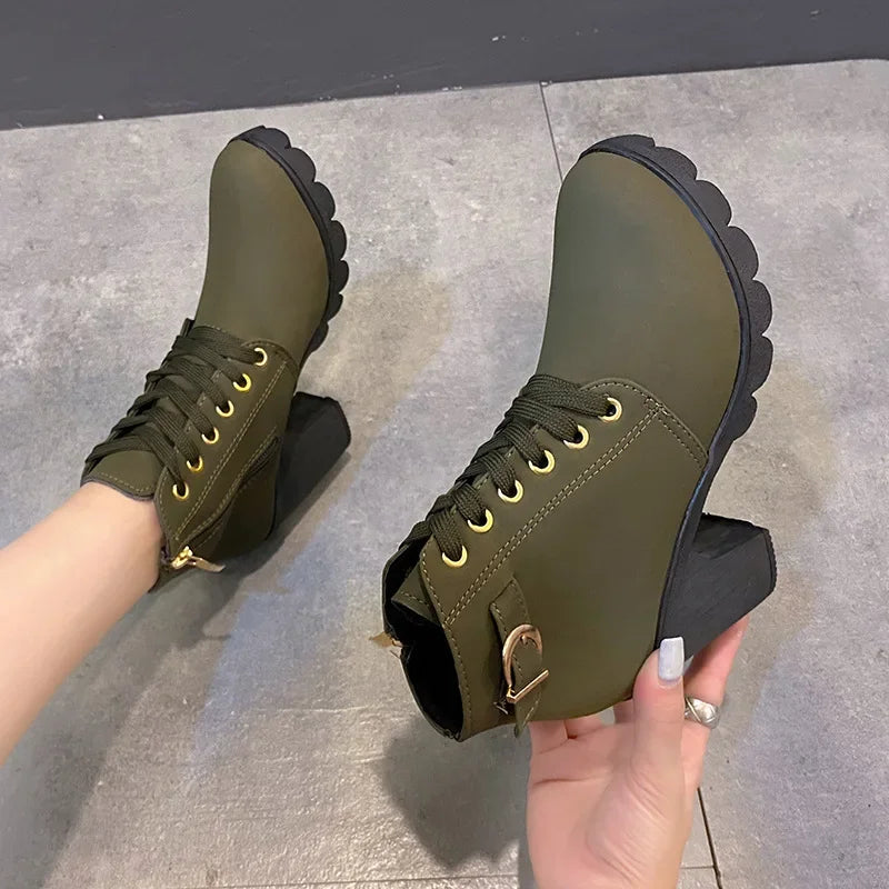 Maßgeschneiderte und bequeme orthopädische Stiefel