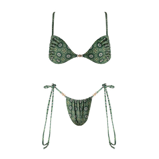 Beautifully Finished Bikini in a Timeless Design