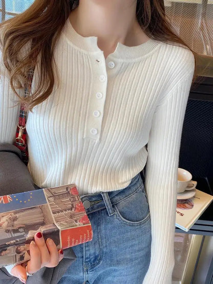 Anmutig gestaltete Pullover