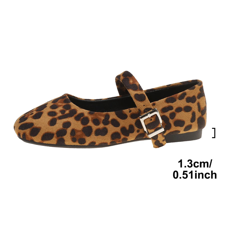 Bequeme und modische orthopädische Schuhe