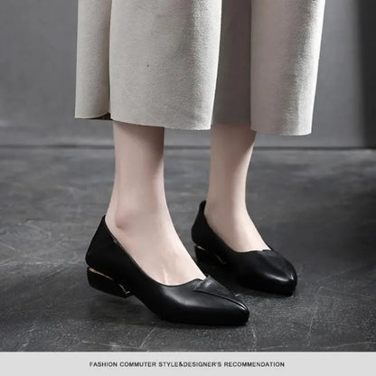 Stützende und trendige orthopädische Absätze