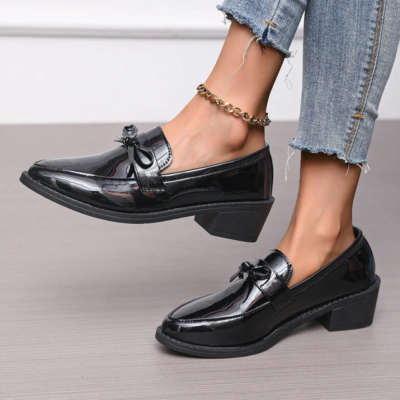 Stützende und stilvolle orthopädische Slipper