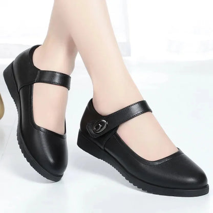 Stützende und stilvolle orthopädische Schuhe