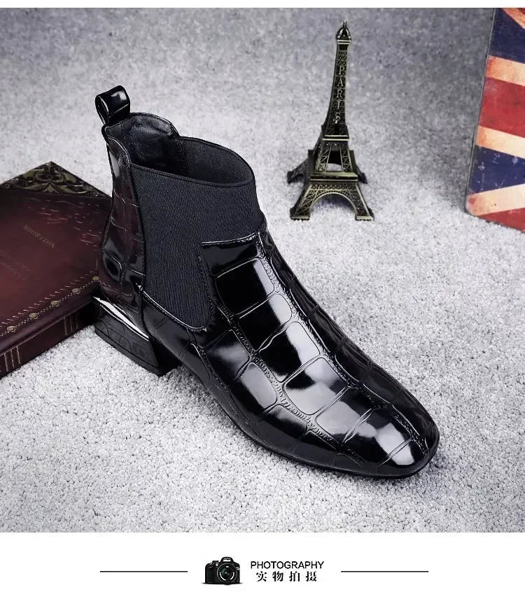 Lässige und stützende orthopädische Stiefel