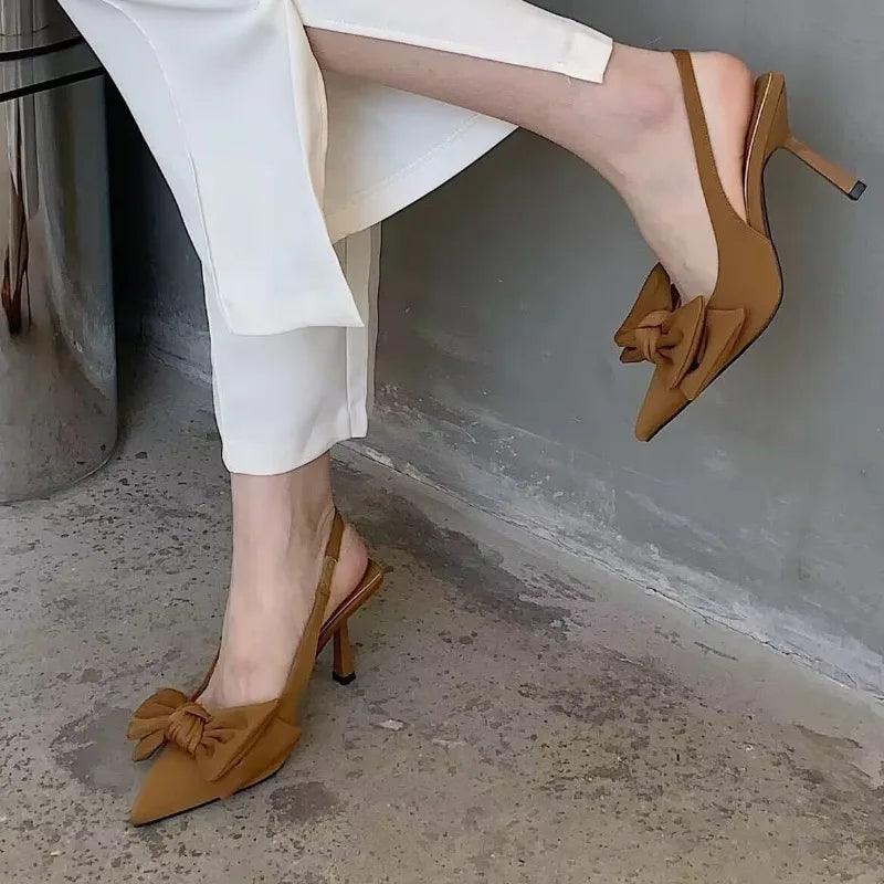 Lässige und stützende orthopädische Absätze