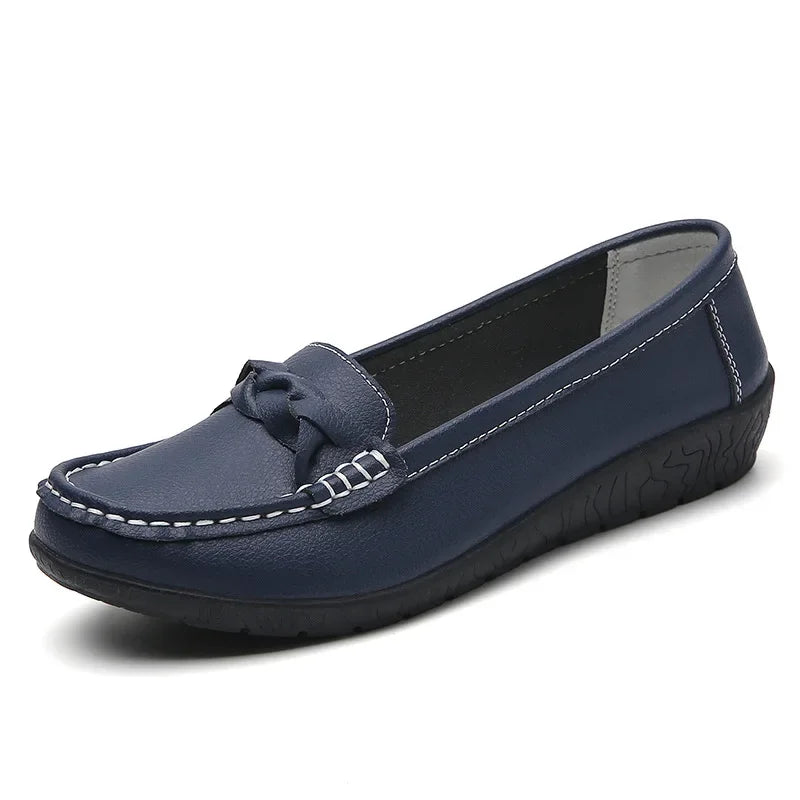 Modische und stützende orthopädische Schuhe
