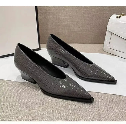 Maßgeschneiderte und bequeme orthopädische Absätze