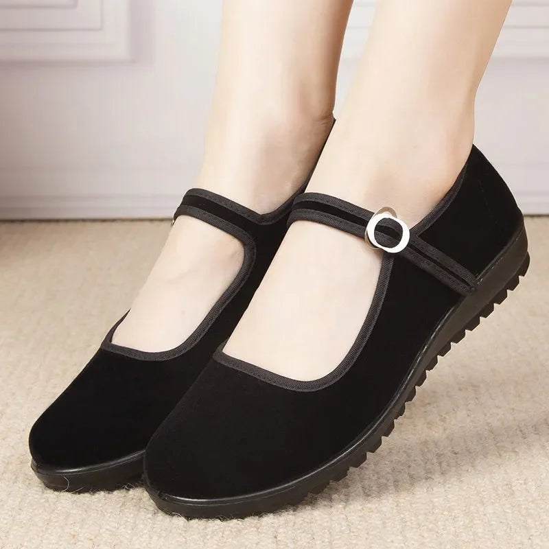 Lässige und stützende orthopädische Schuhe