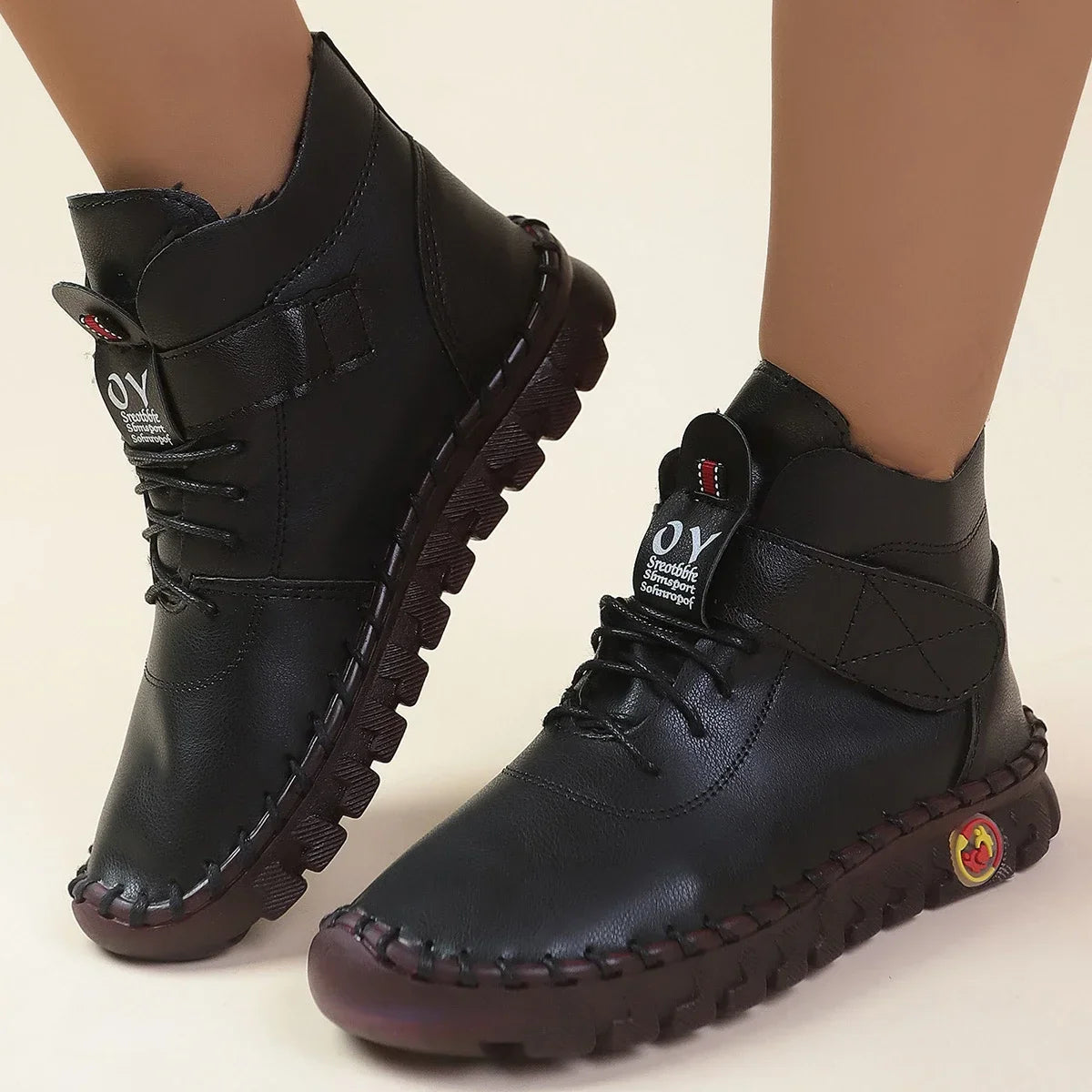 Lässige und stützende orthopädische Stiefel