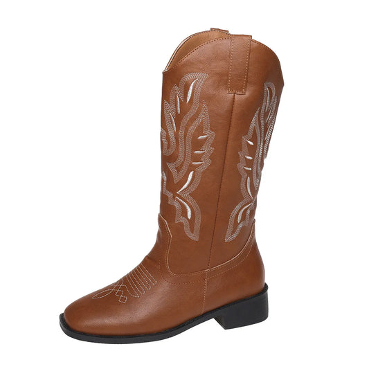 Stützende und trendige orthopädische Stiefel