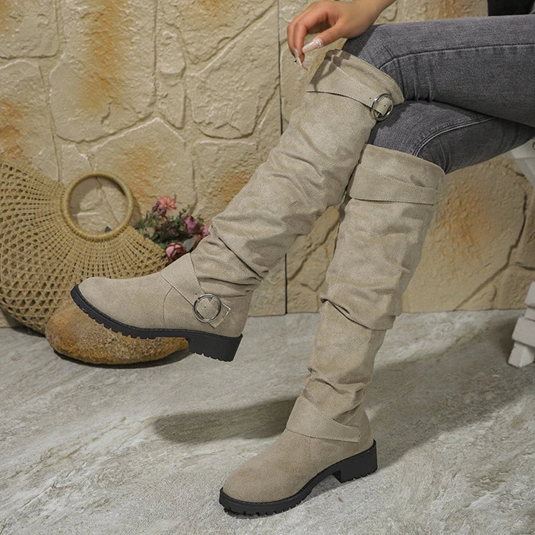 Maßgeschneiderte und bequeme orthopädische Stiefel