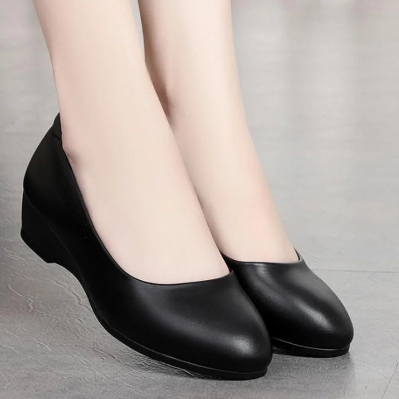 Lässige und stützende orthopädische Schuhe