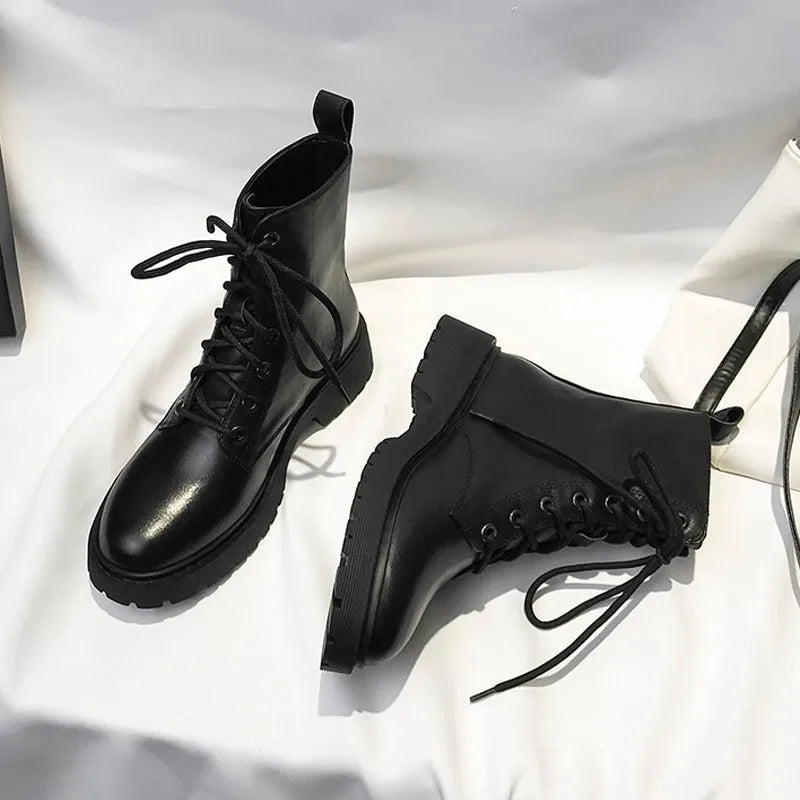 Stützende und stilvolle orthopädische Stiefel