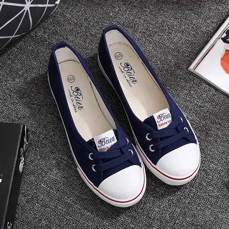 Elegante und stützende orthopädische Turnschuhe