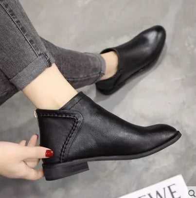 Stützende und stilvolle orthopädische Stiefel