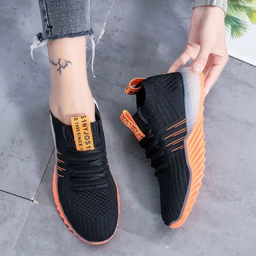 Stützende und trendige orthopädische Schuhe