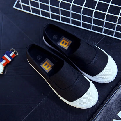 Modische und stützende orthopädische Turnschuhe