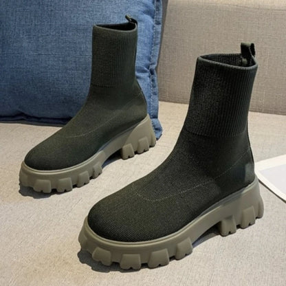 Elegante und stützende orthopädische Stiefel