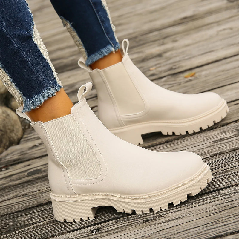 Maßgeschneiderte und bequeme orthopädische Stiefel