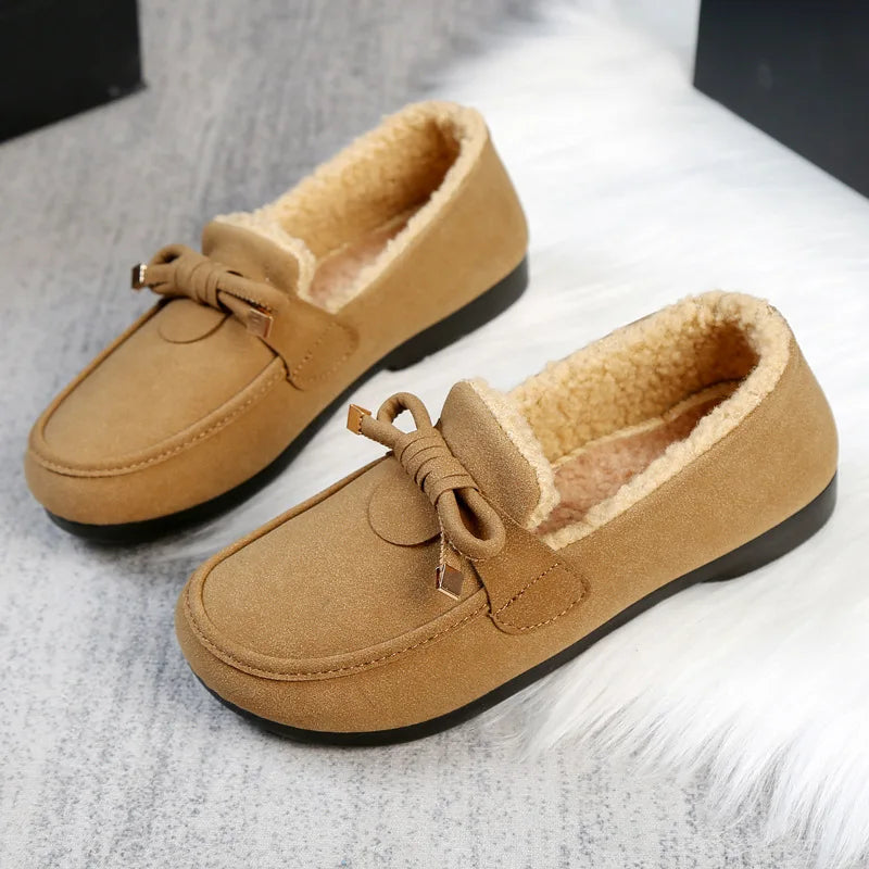 Elegante und stützende orthopädische Schuhe
